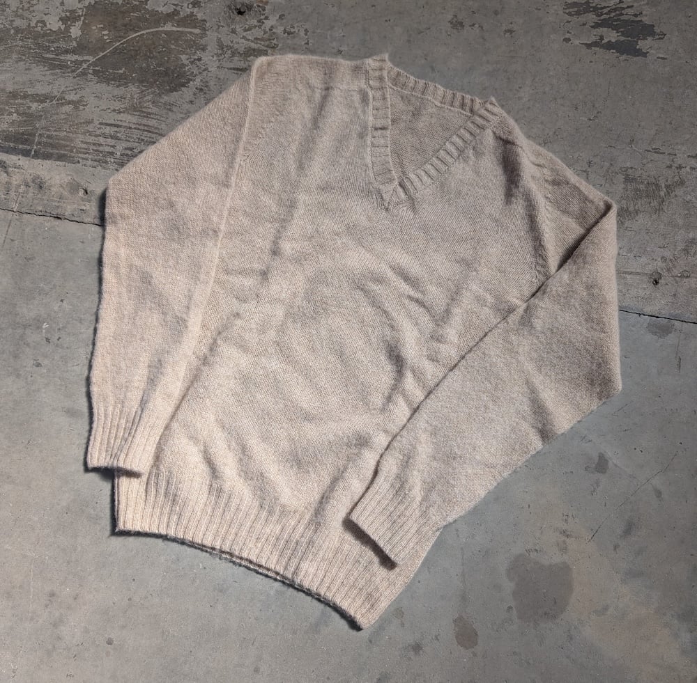 Picasso V Neck Large (SAMPLE)