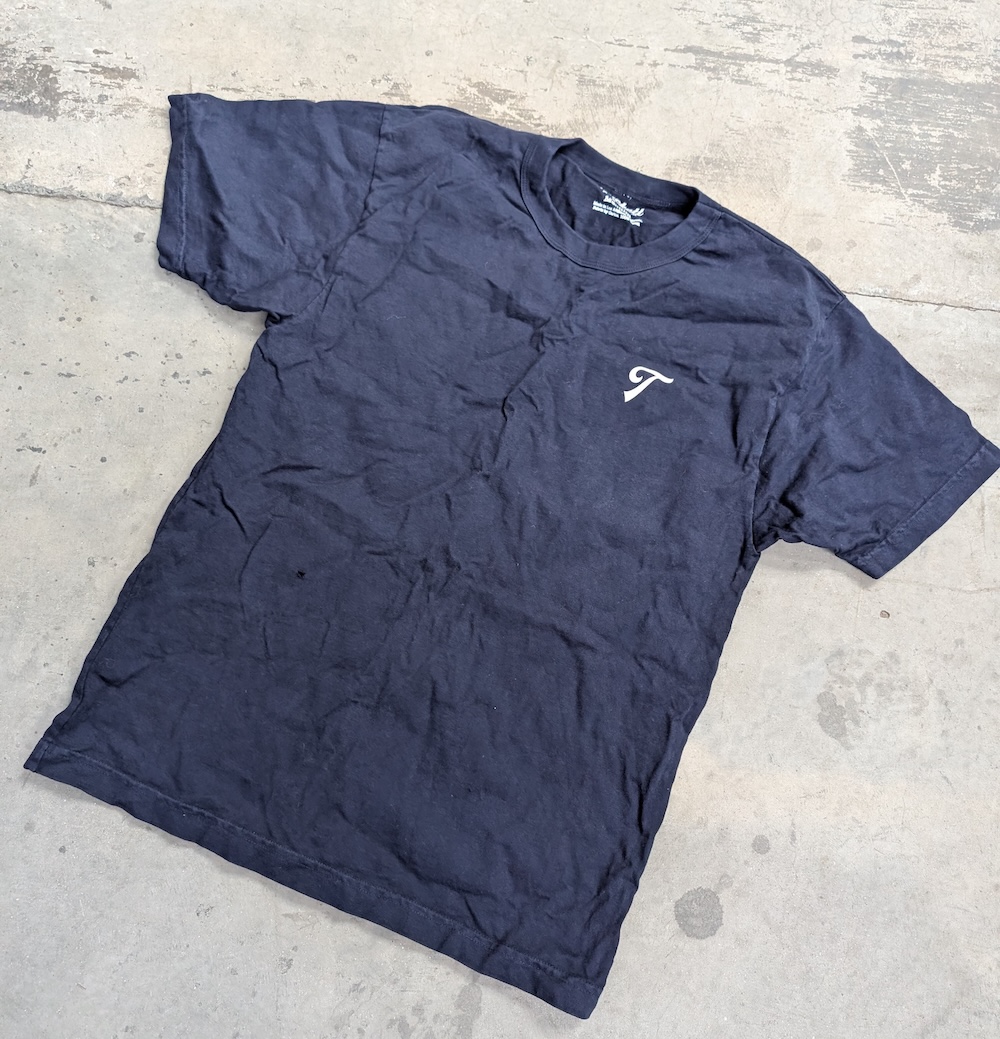 T Logo T-Shirt Medium DAMAGED (SAMPLE)